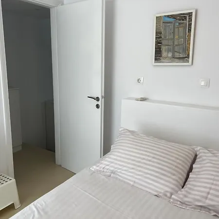 Holiday home Irenes House Piso Livadi