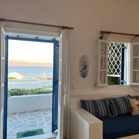 Holiday home Irenes House Piso Livadi