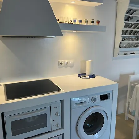 Holiday home Irenes House Piso Livadi