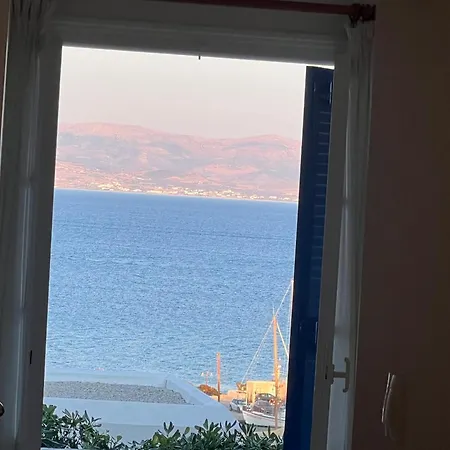 Holiday home Irenes House Piso Livadi